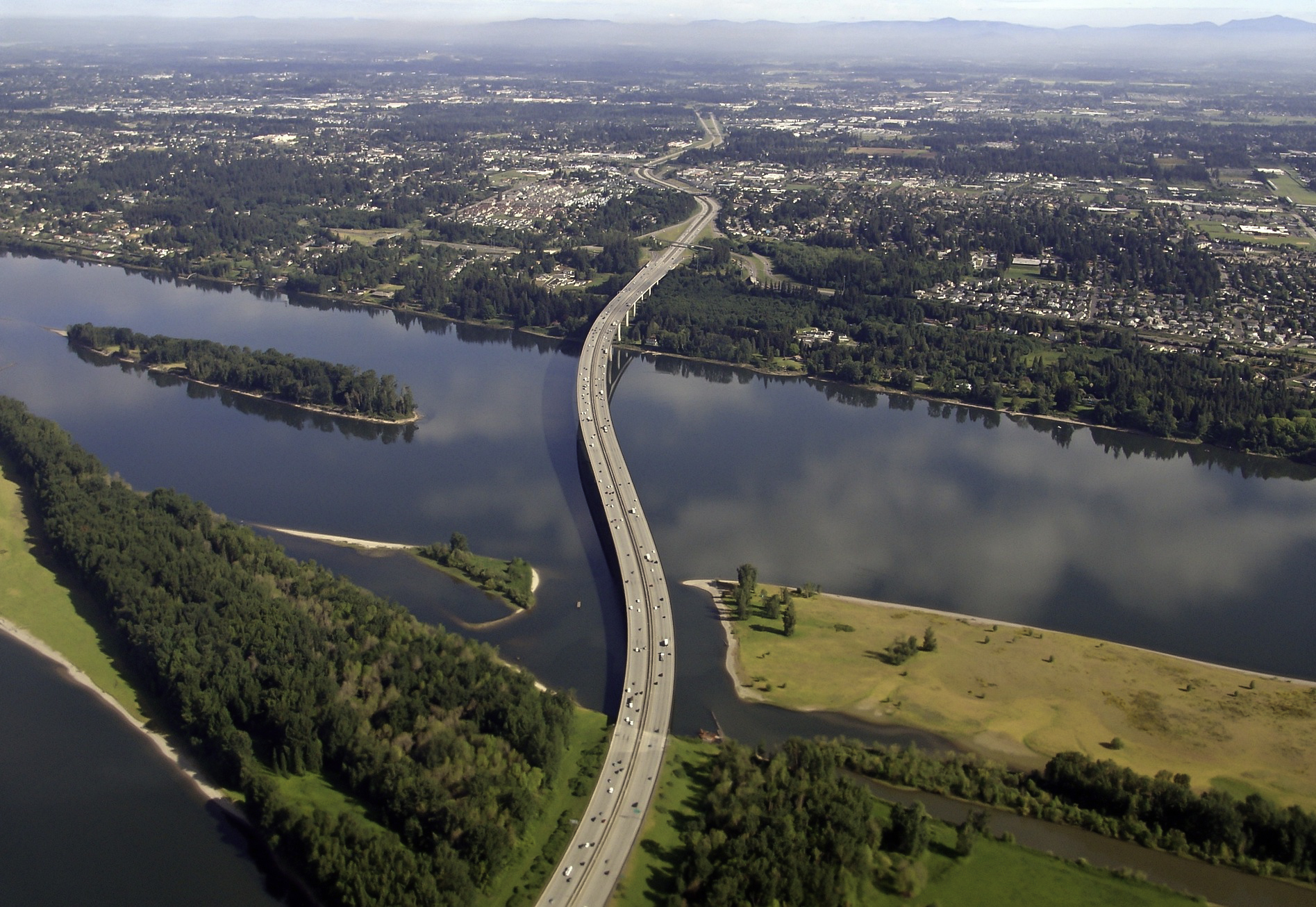 Arial view of the Columbia River showing Washington and Oregon.